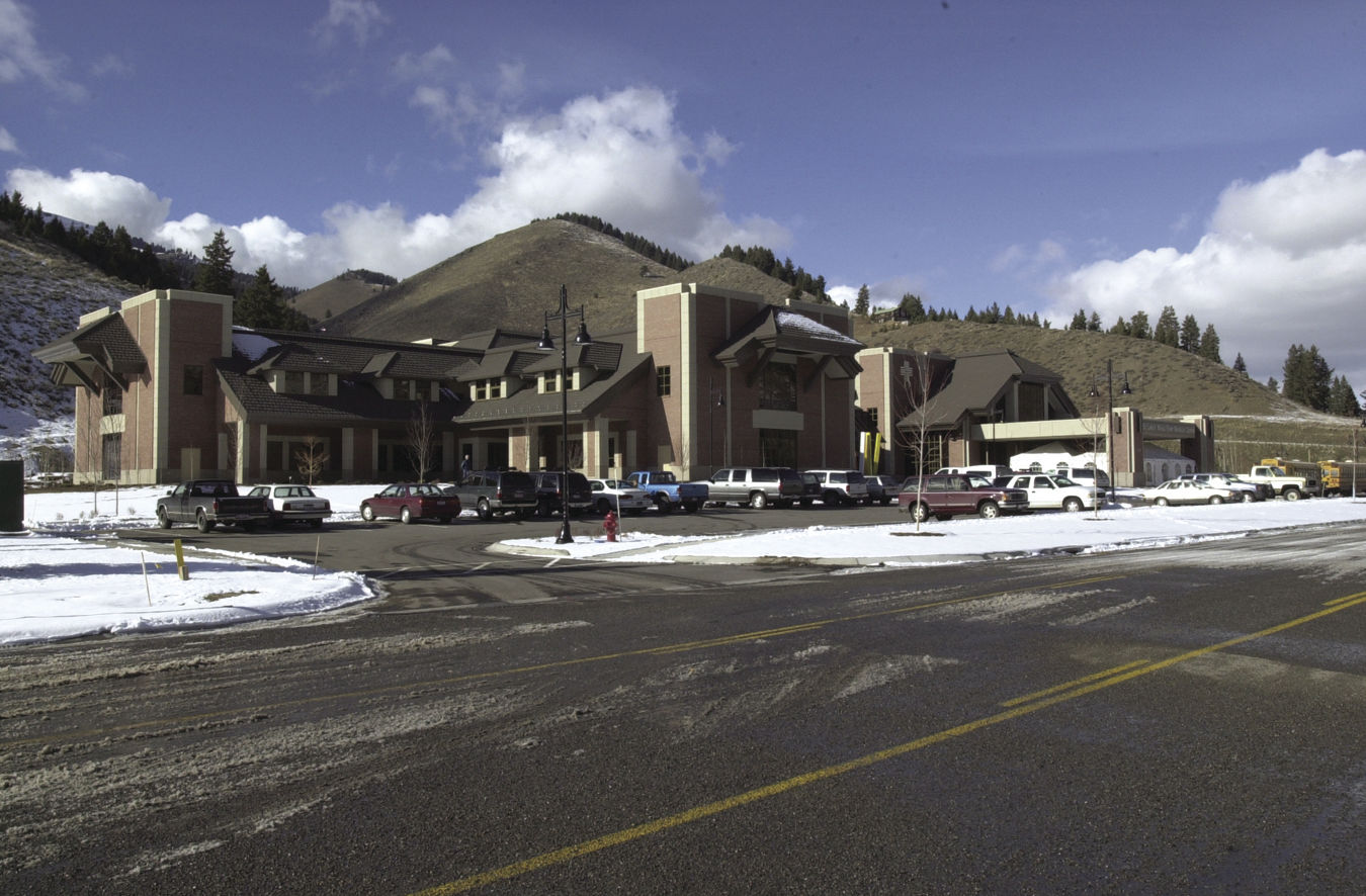 State: COVID-19 threat, case numbers remain high